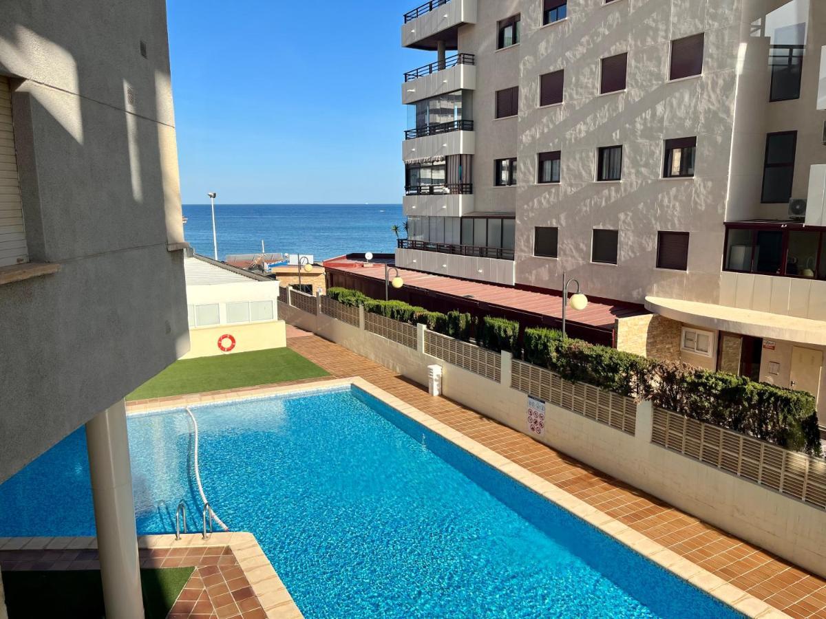 Apartment On The Beach With Parking And Pool Calpe Exterior photo