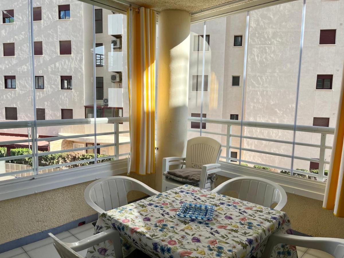 Apartment On The Beach With Parking And Pool Calpe Exterior photo
